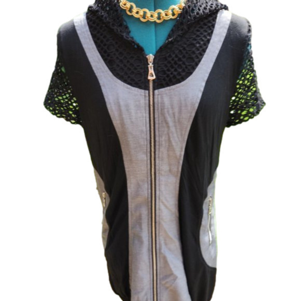 436. Grey and Black Hooded Bodycon Zipfront Coverup/Dress |M